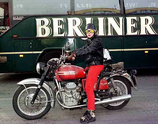 Guzzi for Girls, Berlin, Germany 2001